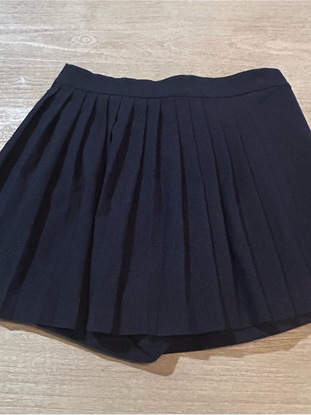 Abercrombie & Finch Pleated Mini Skort- Black Size small